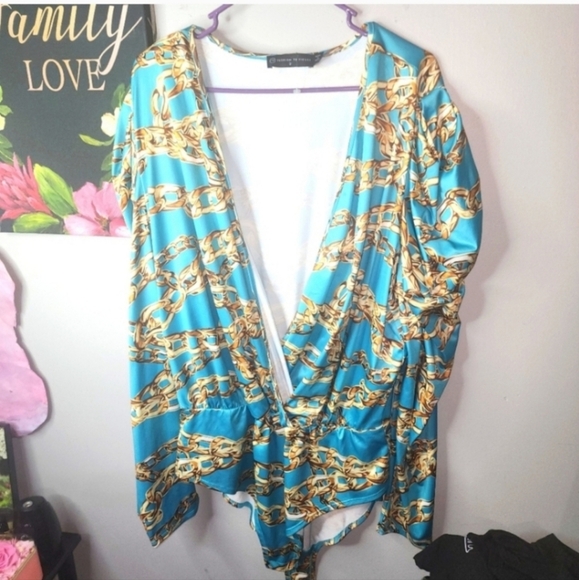 NWOT FASHION TO FIGURE 2 CHAIN PRINT BODYSUIT - Picture 4 of 5
